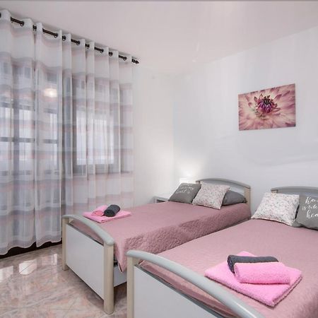 Apartment Palma Pula Ngoại thất bức ảnh