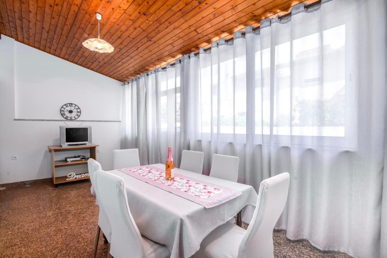 Apartment Palma Pula Ngoại thất bức ảnh