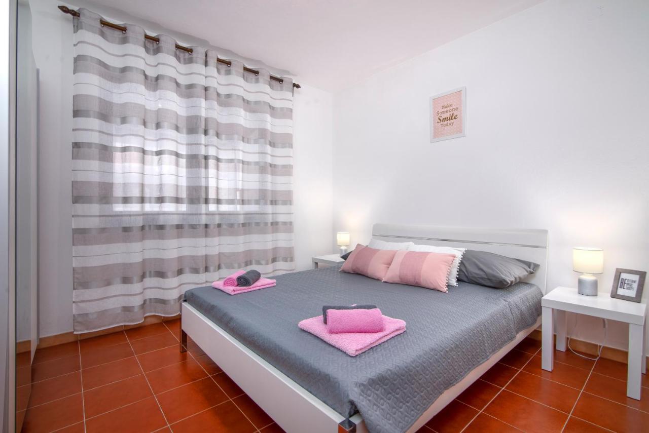Apartment Palma Pula Ngoại thất bức ảnh