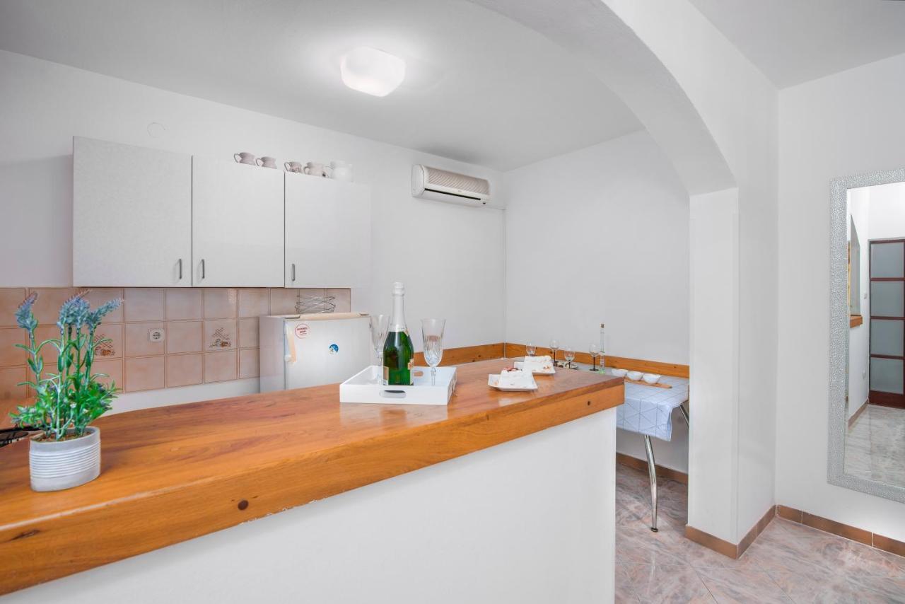 Apartment Palma Pula Ngoại thất bức ảnh