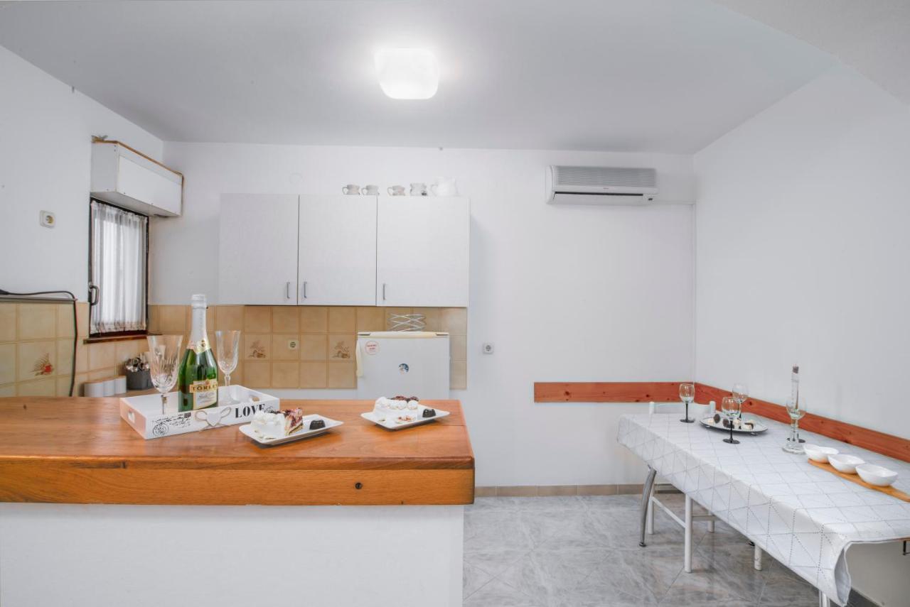 Apartment Palma Pula Ngoại thất bức ảnh